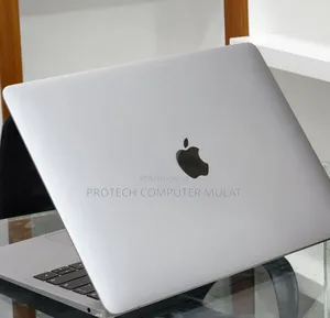 New Laptop Apple MacBook Air 2019 8GB Intel Core i5 SSD 256GB