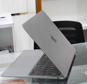 New Laptop Apple MacBook Air 2019 8GB Intel Core i5 SSD 256GB