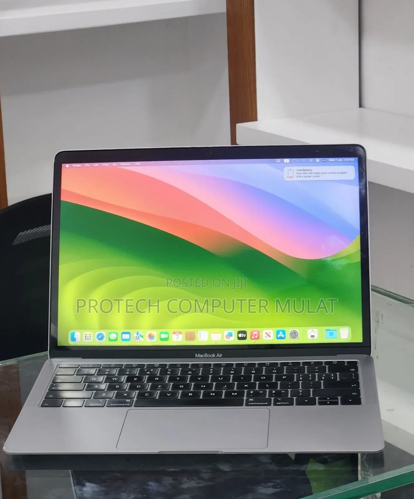 New Laptop Apple MacBook Air 2019 8GB Intel Core i5 SSD 256GB