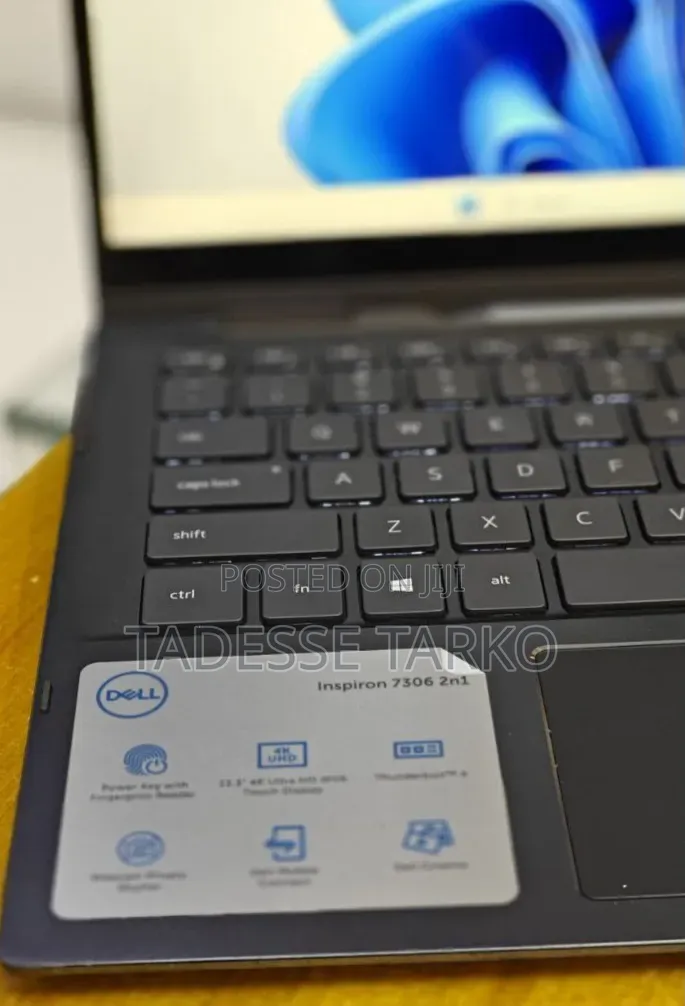 New Laptop Dell Inspiron 7306 16GB Intel Core i7 SSD 512GB