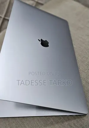 New Laptop Apple MacBook Pro 2019 32GB Intel Core i9 SSD 1T