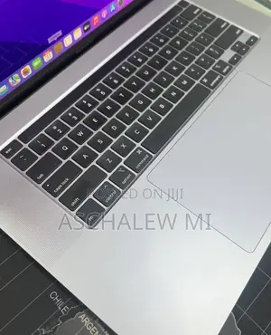 New Laptop Apple MacBook Pro 2019 32GB Intel Core i9 SSD 1T