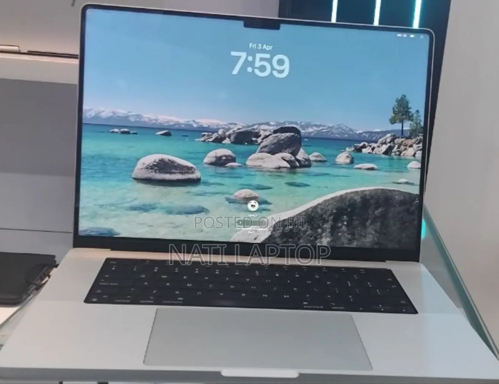 New Laptop Apple MacBook Pro M1 32GB Apple M1 Pro SSD 1T