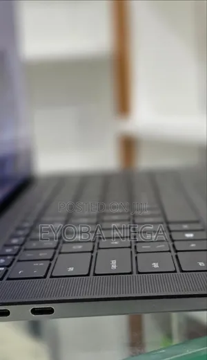 New Laptop Dell Precision 5560 16GB Intel Core i7 SSD 512GB