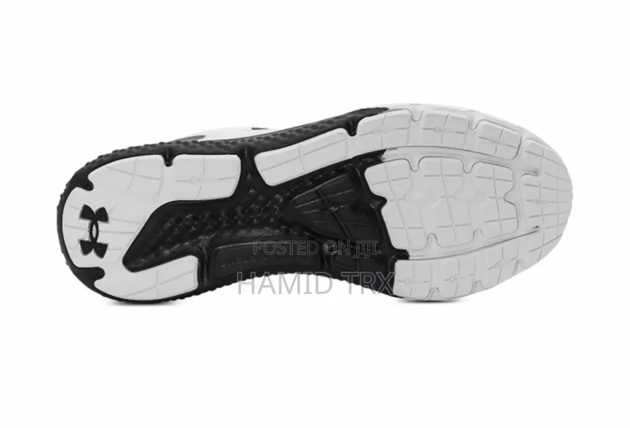 Under Armour Rogue 3