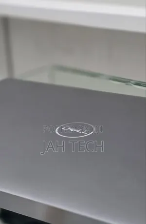 New Laptop Dell Precision 5560 16GB Intel Core i7 SSD 1T
