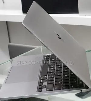 New Laptop Apple MacBook Pro M1 16GB Apple M1 Pro SSD 256GB