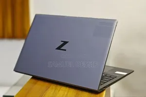 New Laptop HP ZBook Firefly 15 G7 16GB Intel Core i7 SSD 512GB