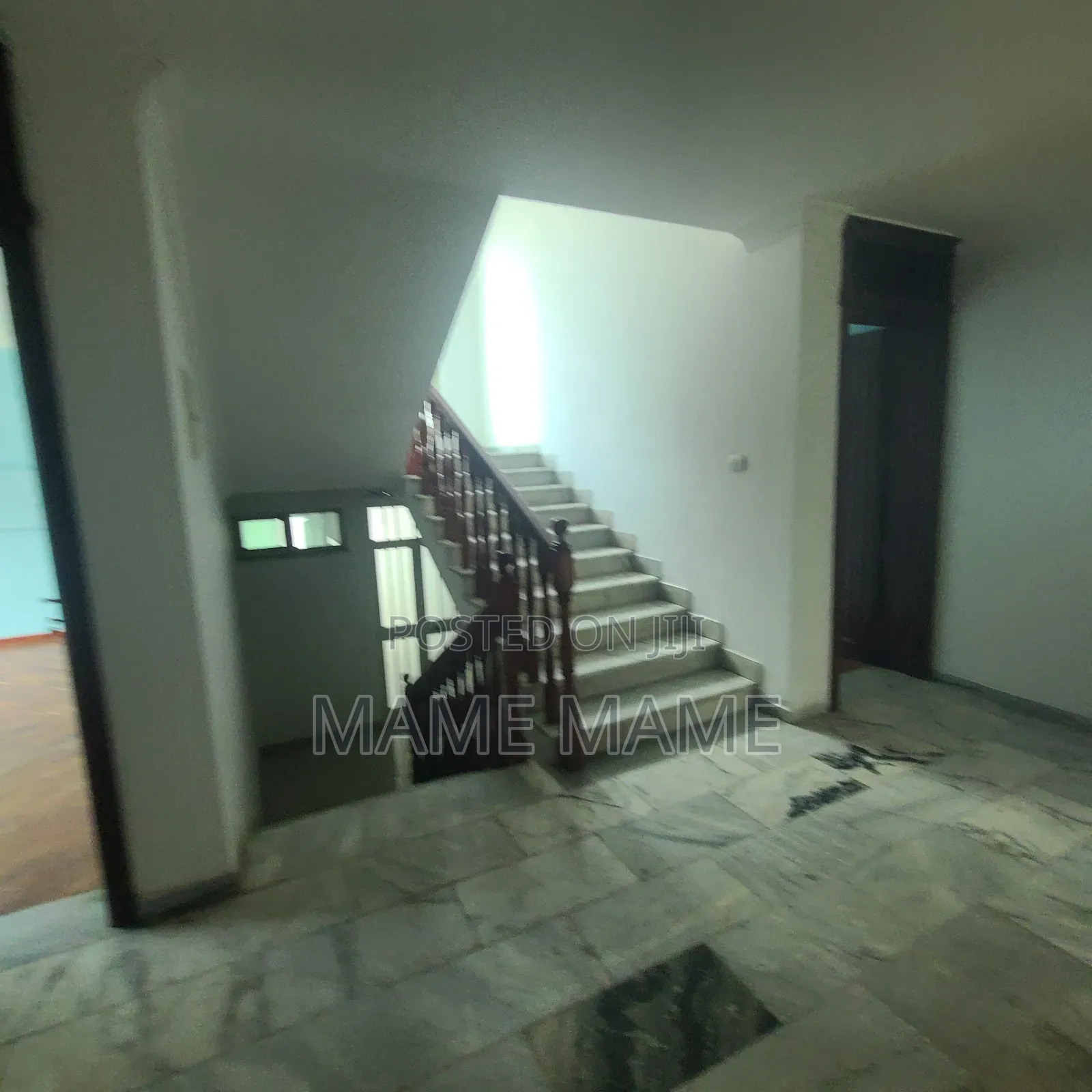 7bdrm House in Addis Abeba, Bole for rent