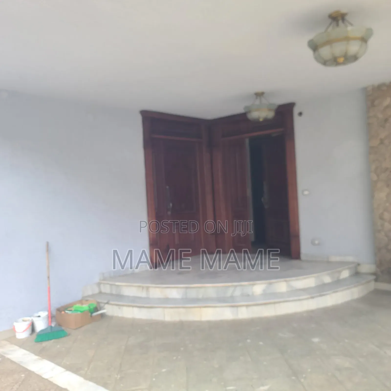 7bdrm House in Addis Abeba, Bole for rent