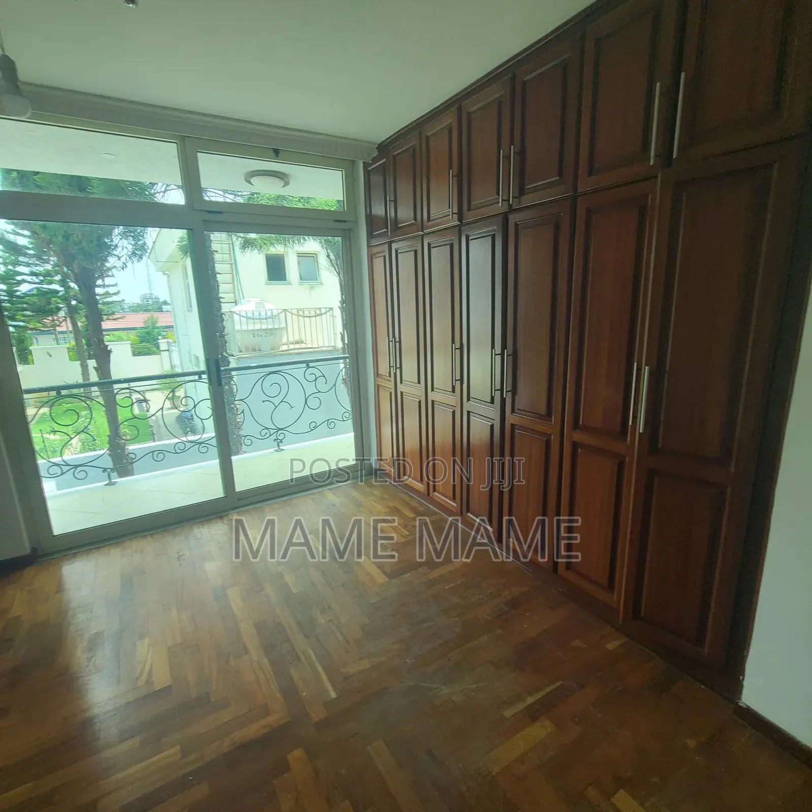 7bdrm House in Addis Abeba, Bole for rent