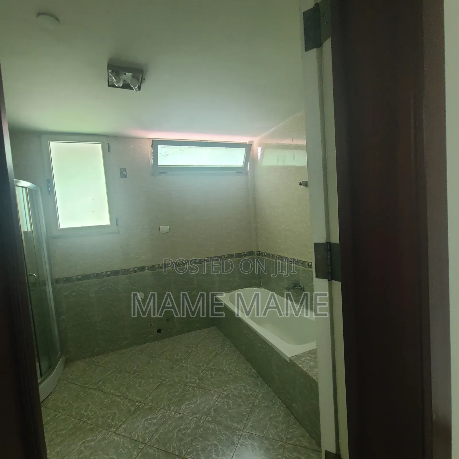 7bdrm House in Addis Abeba, Bole for rent