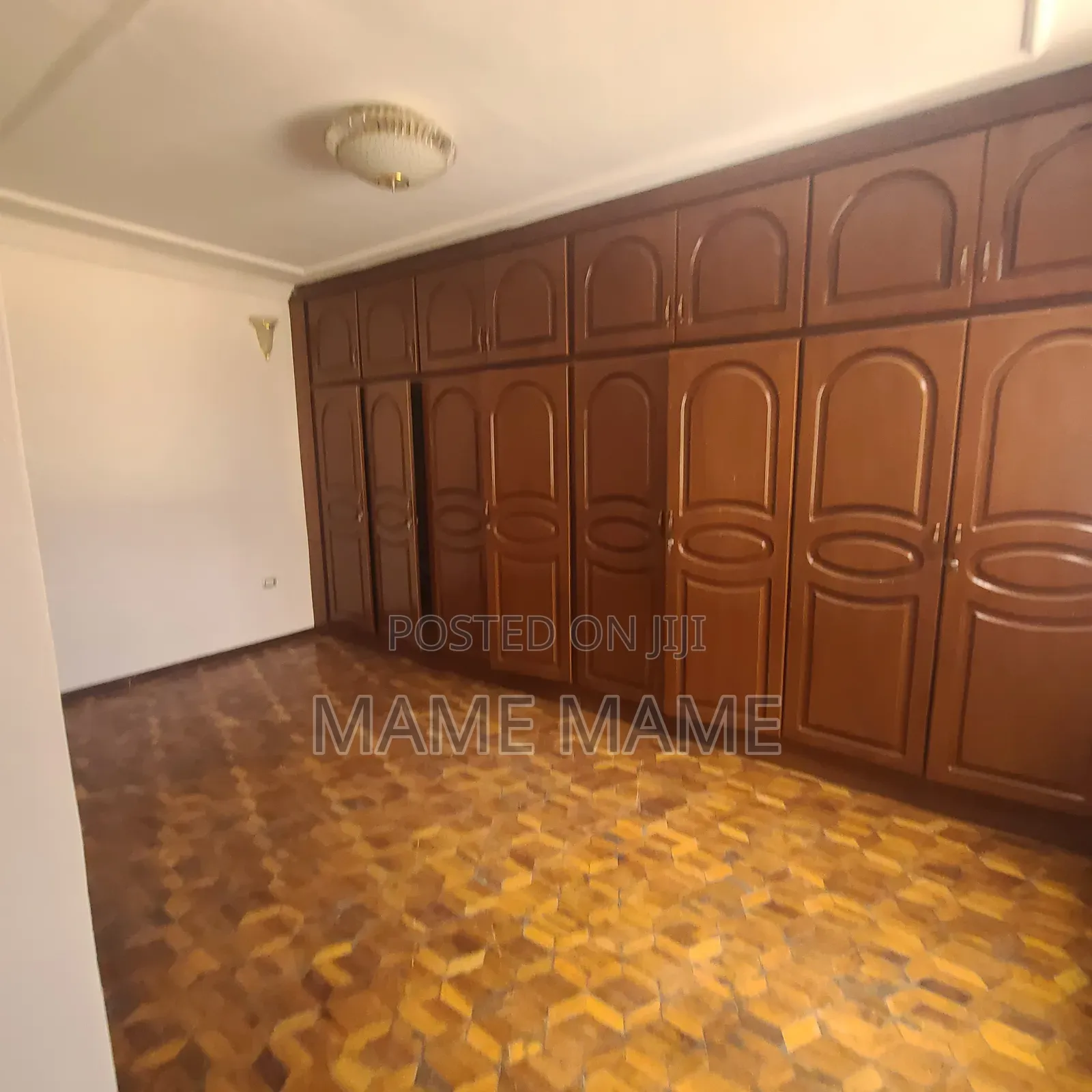 5bdrm House in Addis Abeba, Bole for rent