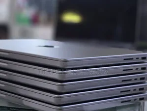 New Laptop Apple MacBook Pro M1 32GB Apple M1 Pro SSD 512GB