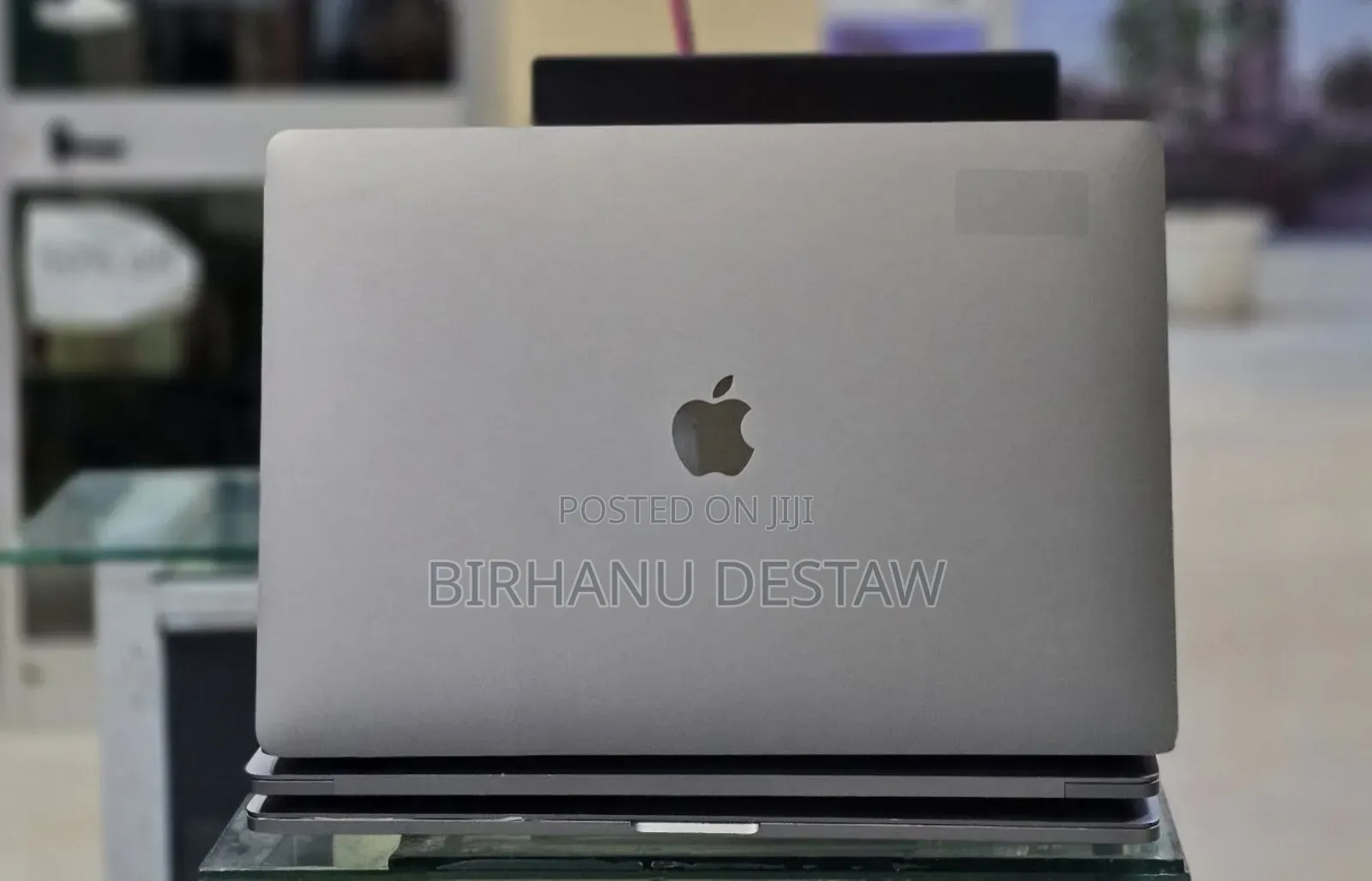 New Laptop Apple MacBook Pro 2017 16GB Intel Core i7 SSD 512GB