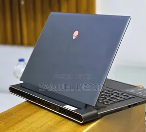 New Laptop Alienware X16 r1 16GB Intel Core i9 SSD 1T