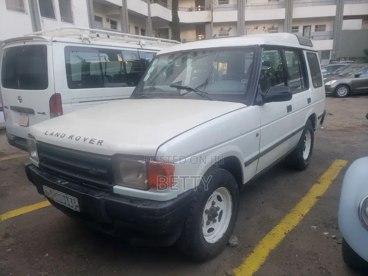 Land Rover Discovery Base AWD 1995 White
