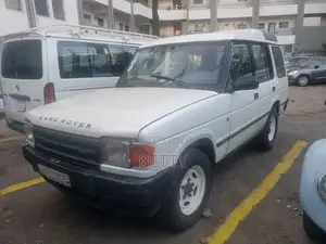 Land Rover Discovery Base AWD 1995 White