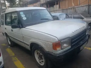 Land Rover Discovery Base AWD 1995 White