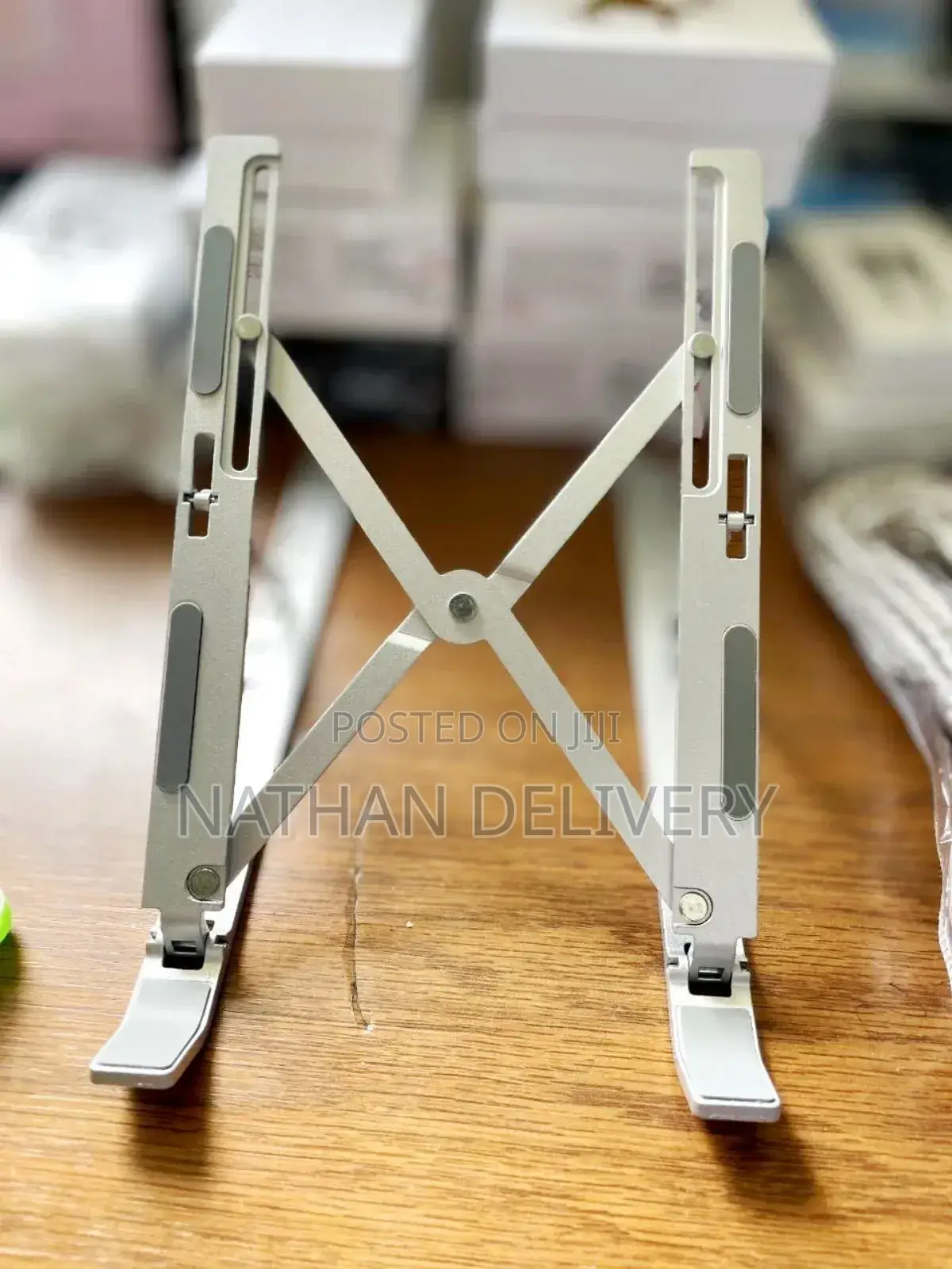 Adjustable PC Stand