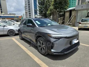 Toyota bZ4X 2024 Gray