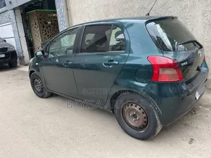 Toyota Yaris 2007 Gray