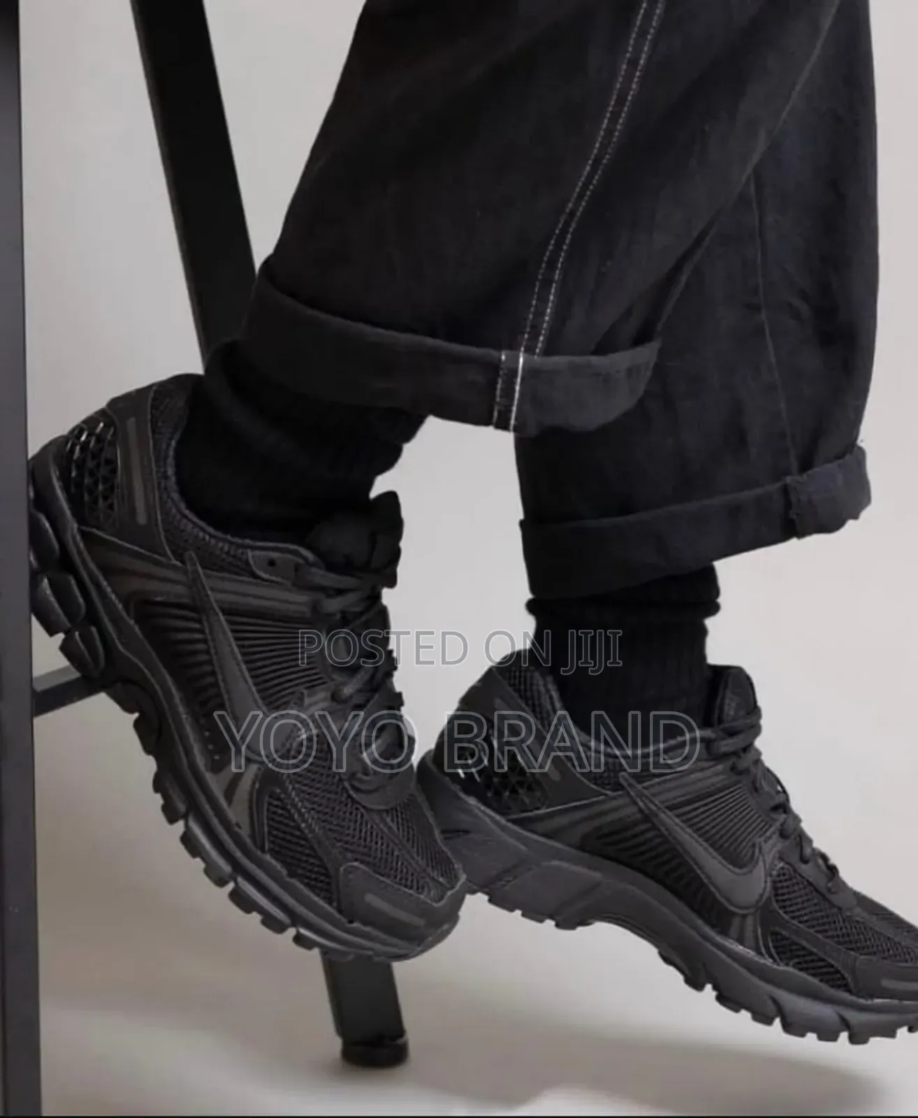 Nike Vomero 5 "Triple Black "Unisex Fashion Sneaker