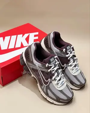 Nike Zoom Vomero 5 "Earth Fossil" Unisex Fashion Sneaker