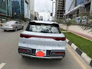BYD Yuan Up 2025 Blue