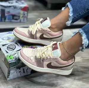 Nike Women's Air Jordan 1 Low Se "Dark Pony" Fashion Shoes