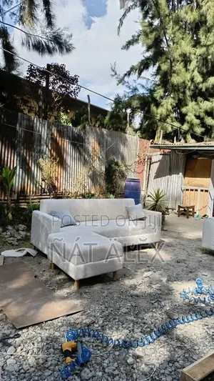 Corner Sofa ለአነስተኛ ቤት ጥራት ያላቸዉ በፈለጉት ከለር አኛጋር ያገኛሉ