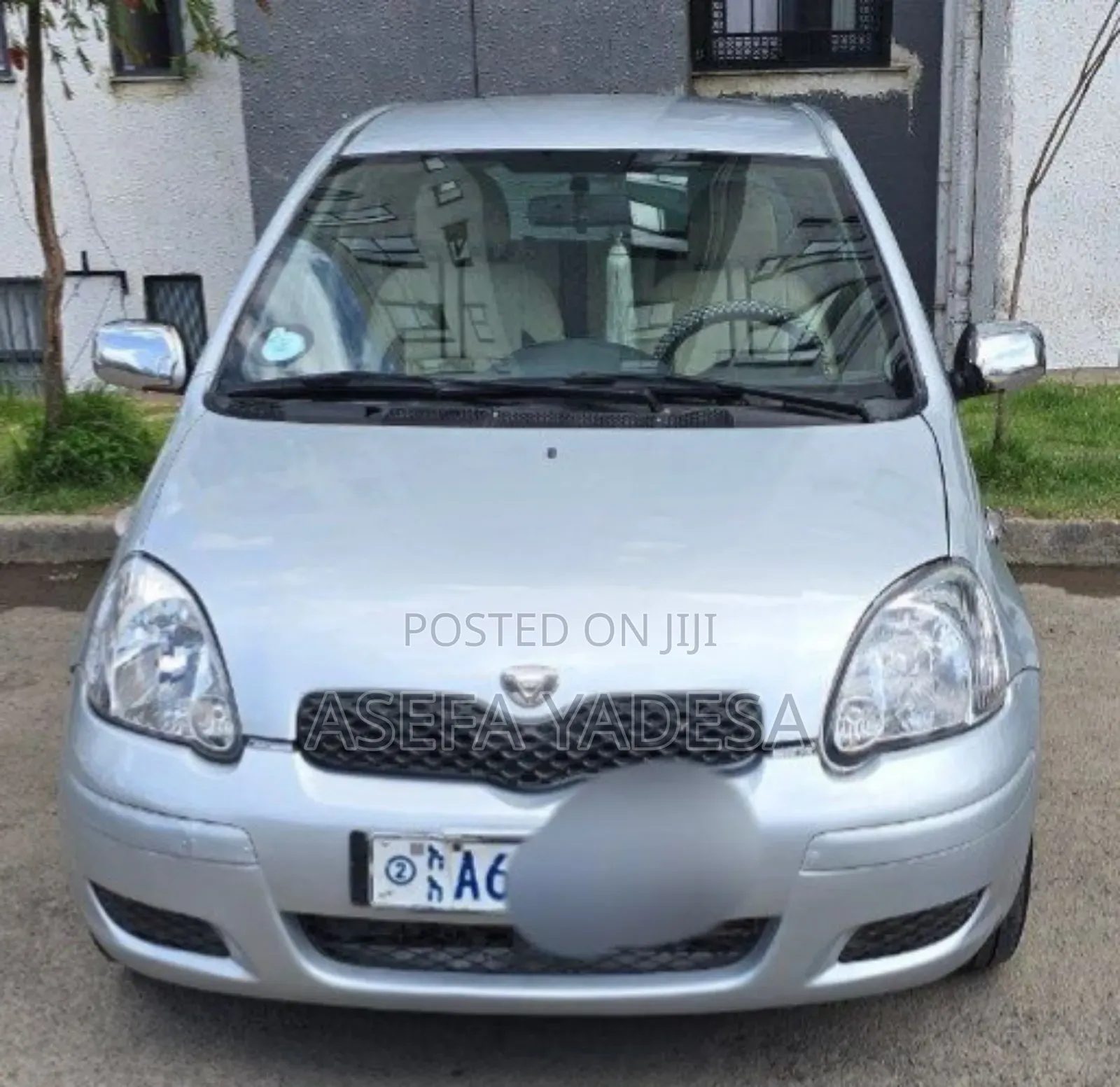 Toyota Vitz 2004 Silver