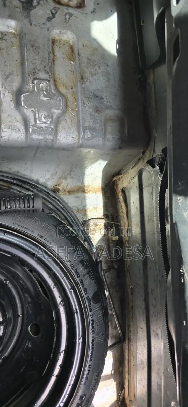 Toyota Vitz 2004 Silver