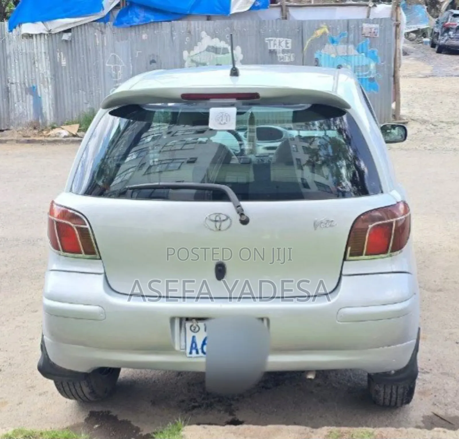 Toyota Vitz 2004 Silver