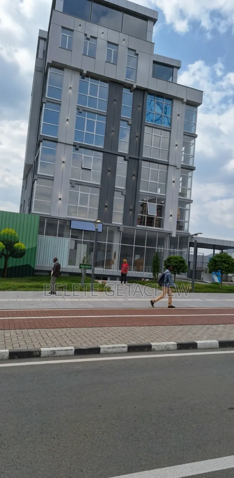 6 Kilo, G+5 Commercial Building for Sale 362sqm