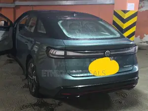 Volkswagen ID.7 2025 Green
