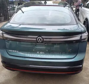 Volkswagen ID.7 2025 Green