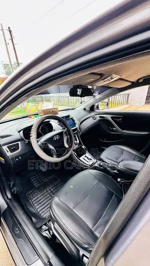 Hyundai Avante 2012 Gray