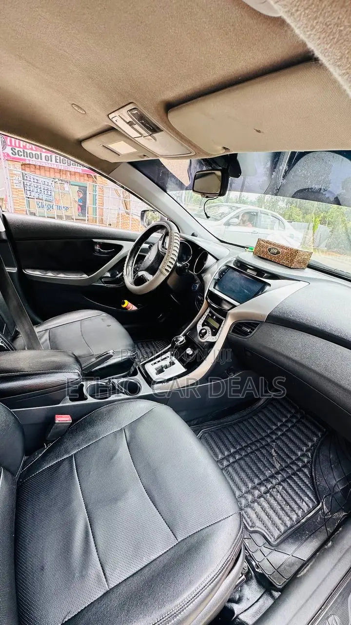 Hyundai Avante 2012 Gray