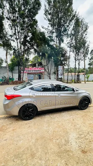 Hyundai Avante 2012 Gray