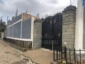 ቤቶችን ትሸጣለህ
