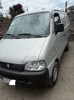 Suzuki Eeco 2023 Silver