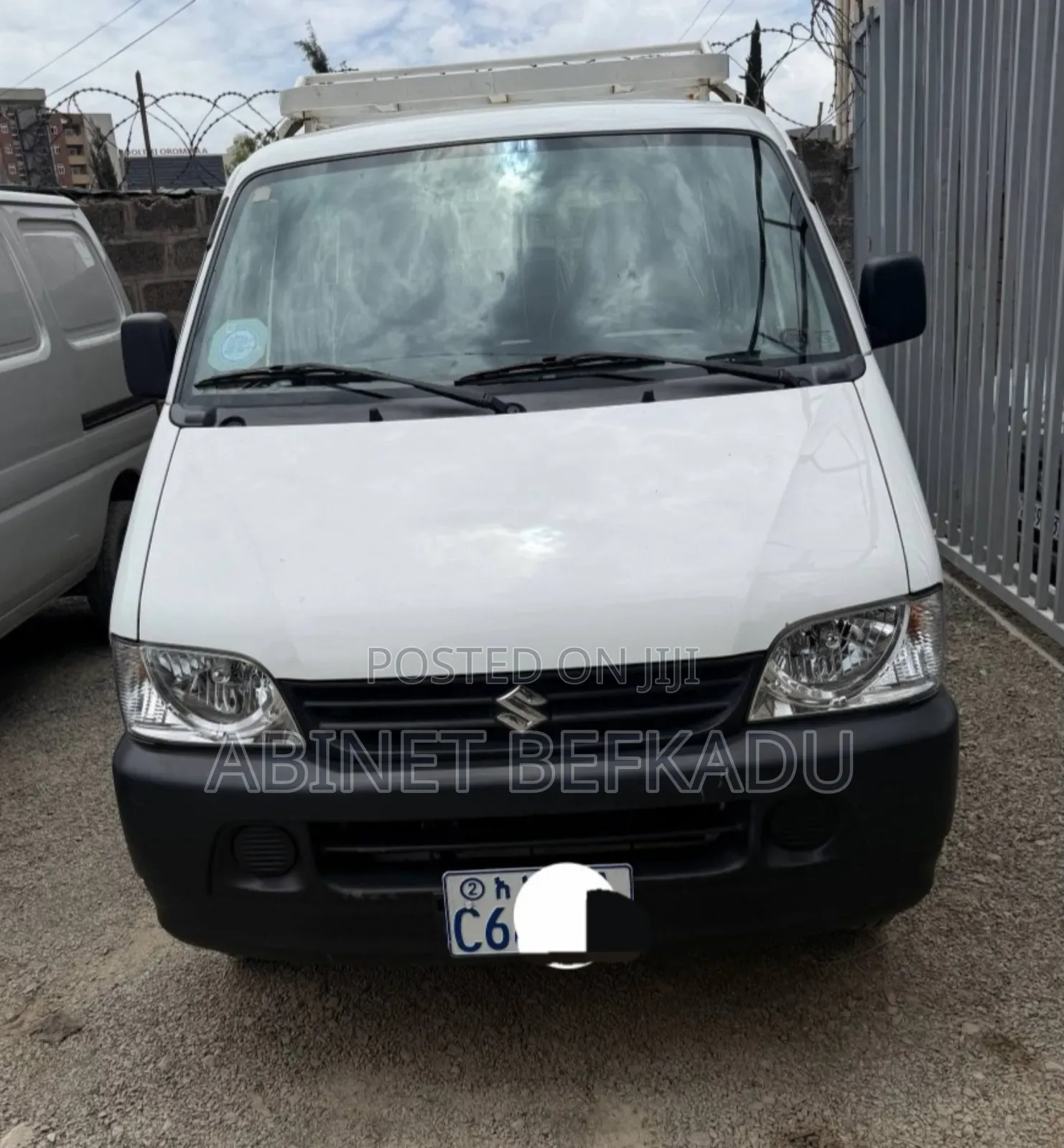 Suzuki Eeco 2024 White
