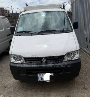 Suzuki Eeco 2024 White