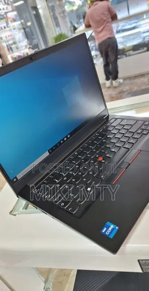 New Laptop Lenovo ThinkPad Yoga 16GB Intel Core i7 SSD 256GB