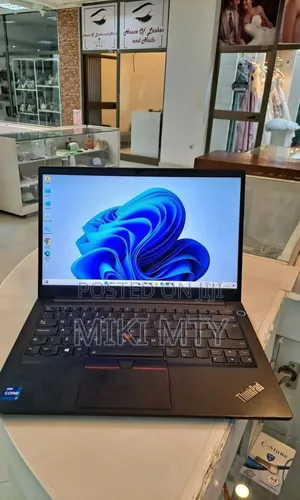 New Laptop Lenovo ThinkPad Yoga 16GB Intel Core i7 SSD 256GB