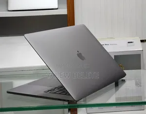New Laptop Apple MacBook Pro 2019 32GB Intel Core i9 SSD 512GB