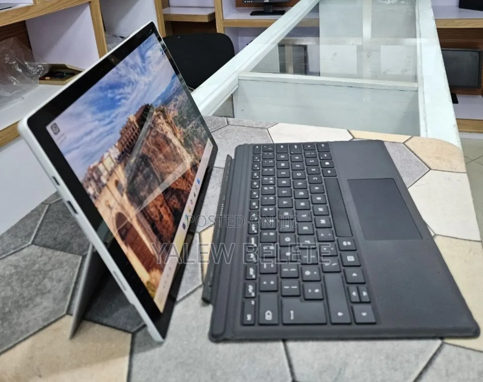 New Laptop Microsoft Surface Pro 7 16GB Intel Core i7 SSD 256GB