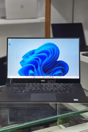 New Laptop Dell Precision 5530 16GB Intel Core i7 SSD 512GB