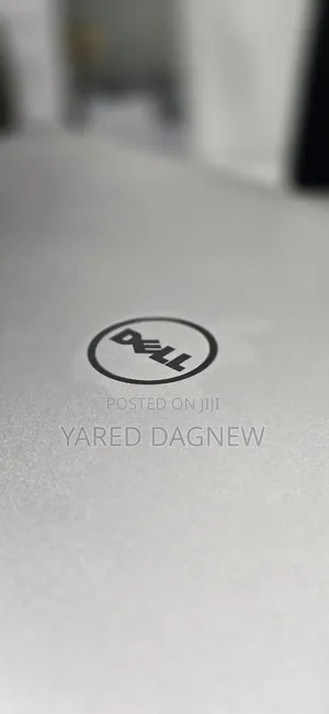 New Laptop Dell Precision 15 5520 16GB Intel Core i7 SSD 512GB